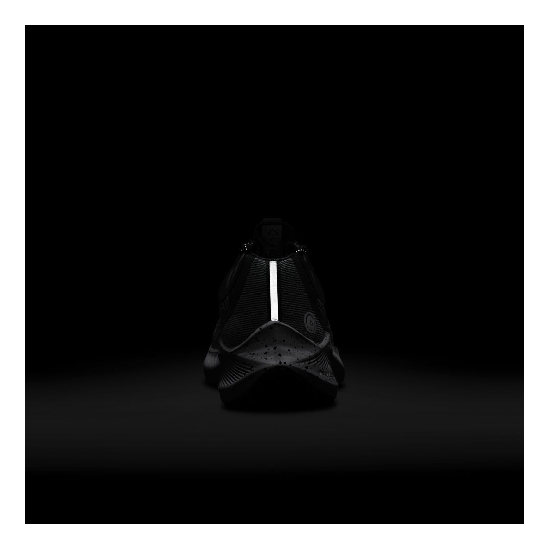 Nike Winflo 8 Shield Women's Runnin Black/iron Grey-metallic Silve 4 Nike Winflo 8 Shield Women's Runnin Black/iron Grey-metallic Silve - Bilde 4